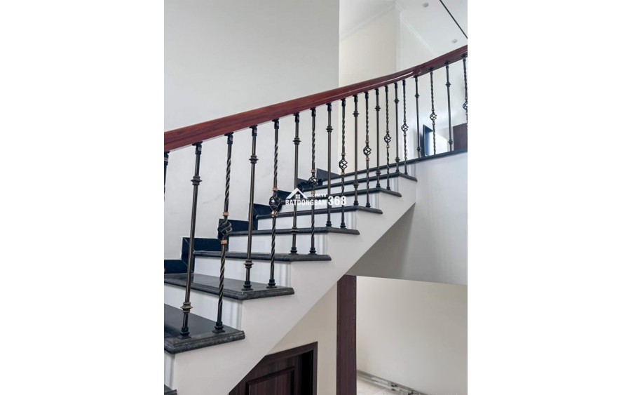 Tôi cho thuê nhà mới, hai cửa đi,vỉa hè, 112m2- 5T, Chùa Láng_46 Tr